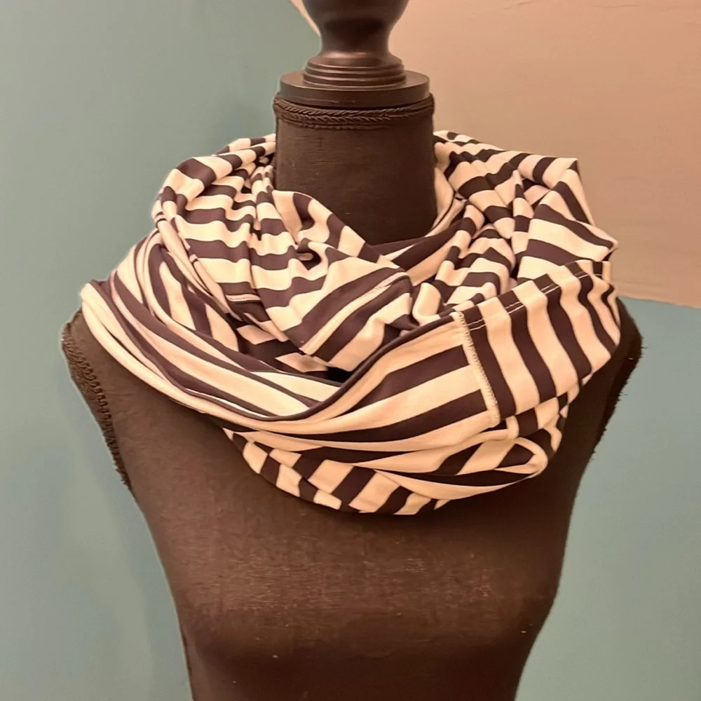 Lululemon Black and White Striped Vinyasa Scarf